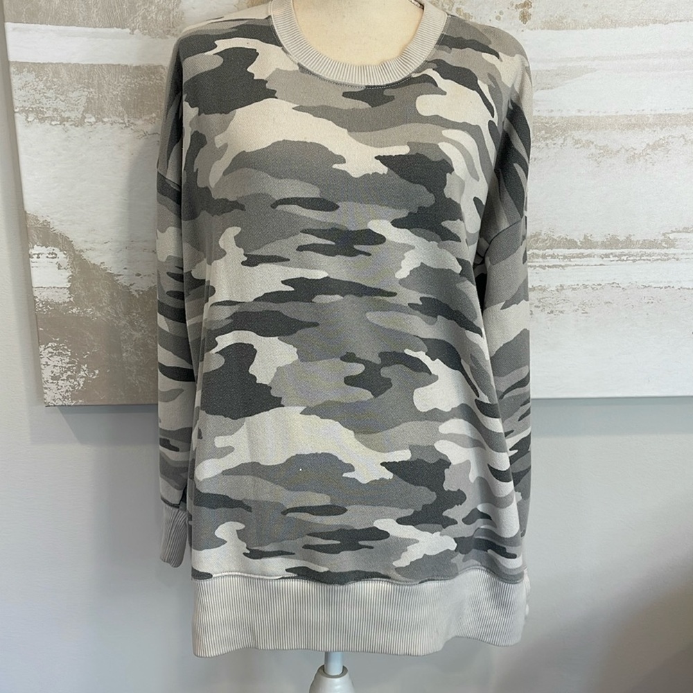 aerie Camo Crewneck Sweatshirt - Gray & Cream